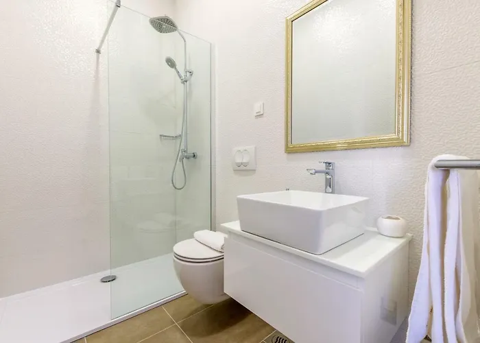 Apartment I