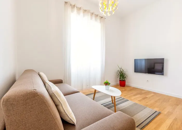 I Apartment Split